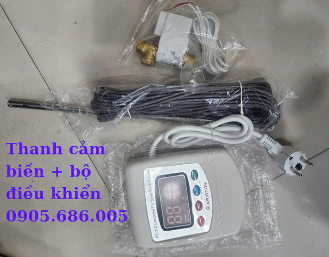 Bộ điều khiển thông minh máy năng lượng mặt trời Ariston + bộ cảm biến thông minh